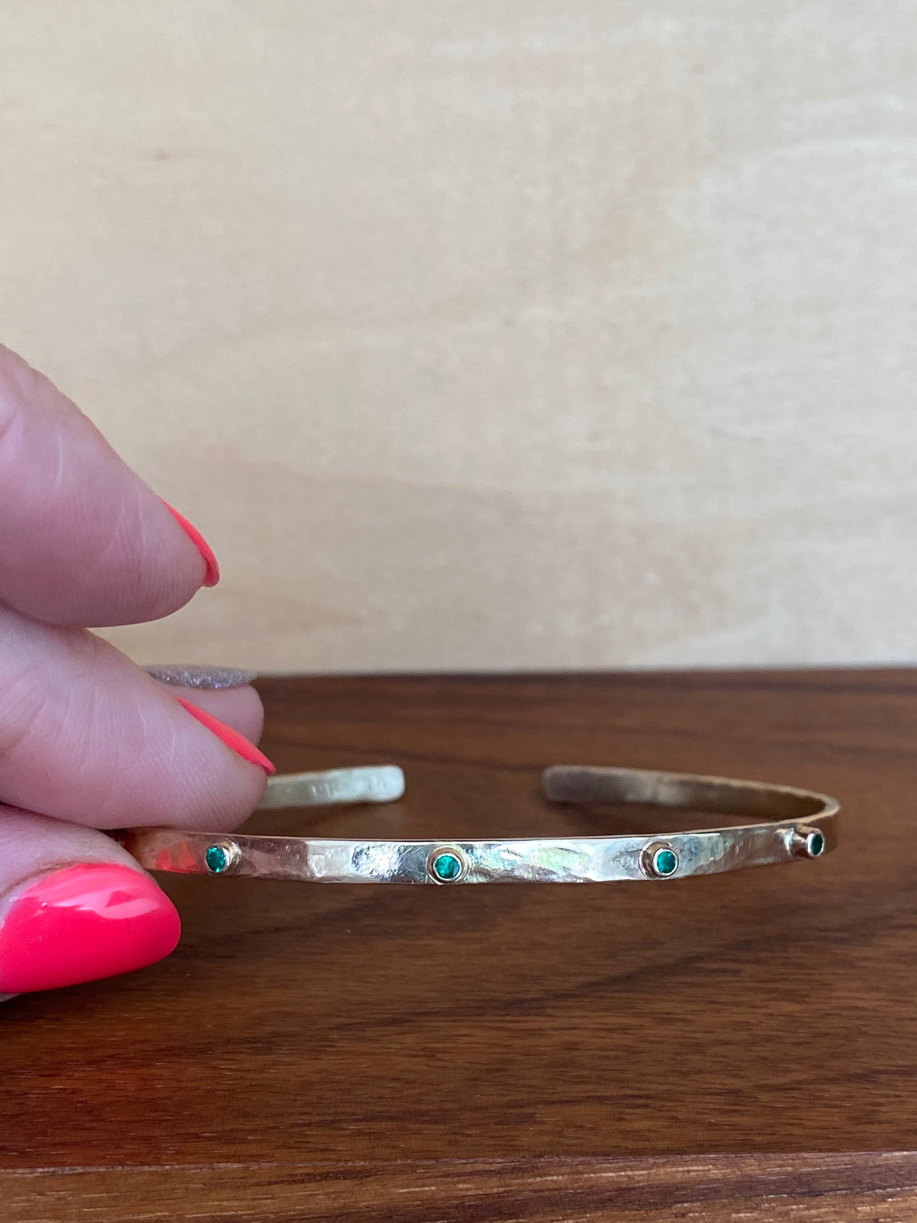 Elle Naz- Hammered Emerald Studded Cuff Bracelet