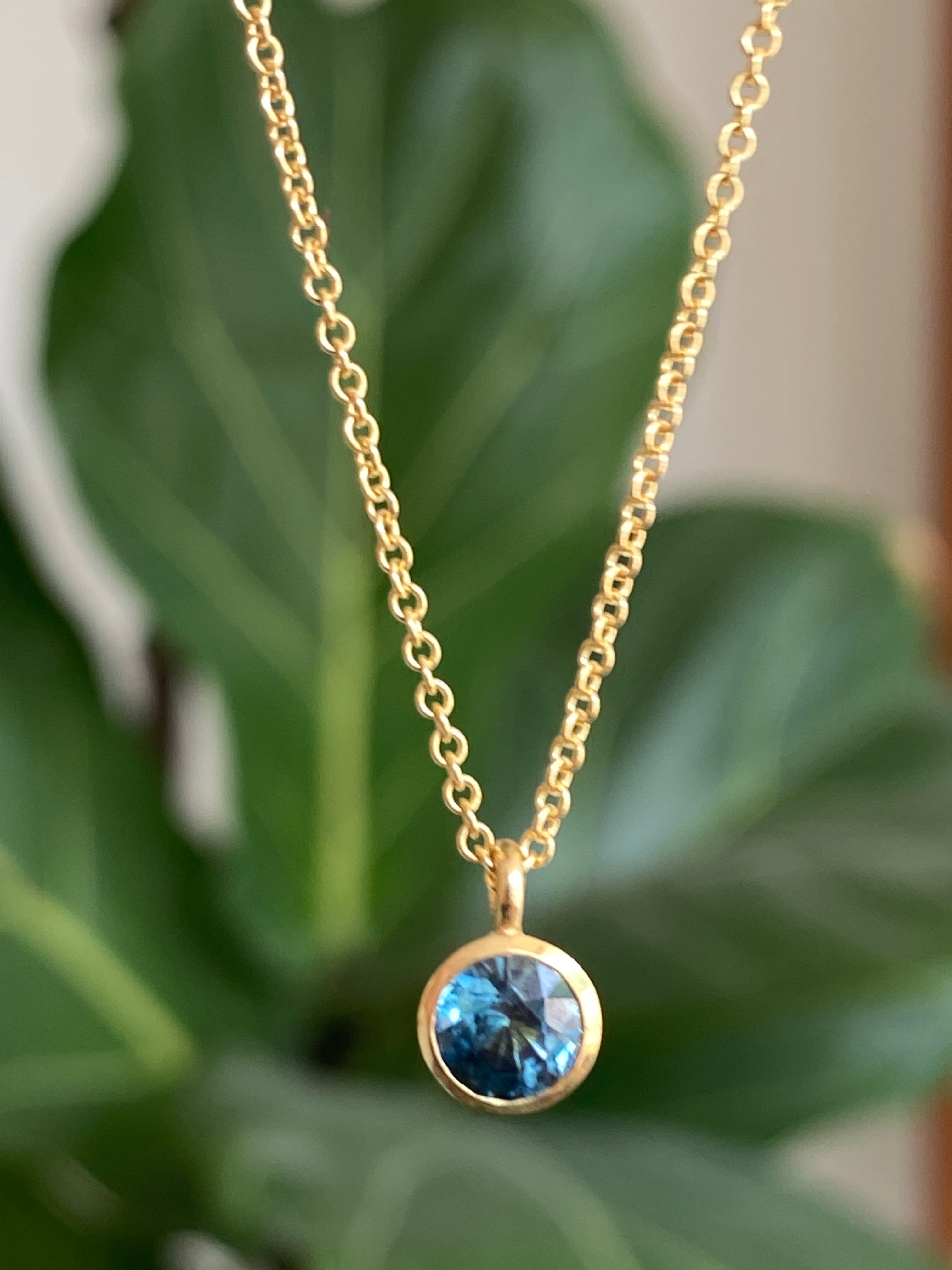 Folium Jewels- Candy Drop Necklace