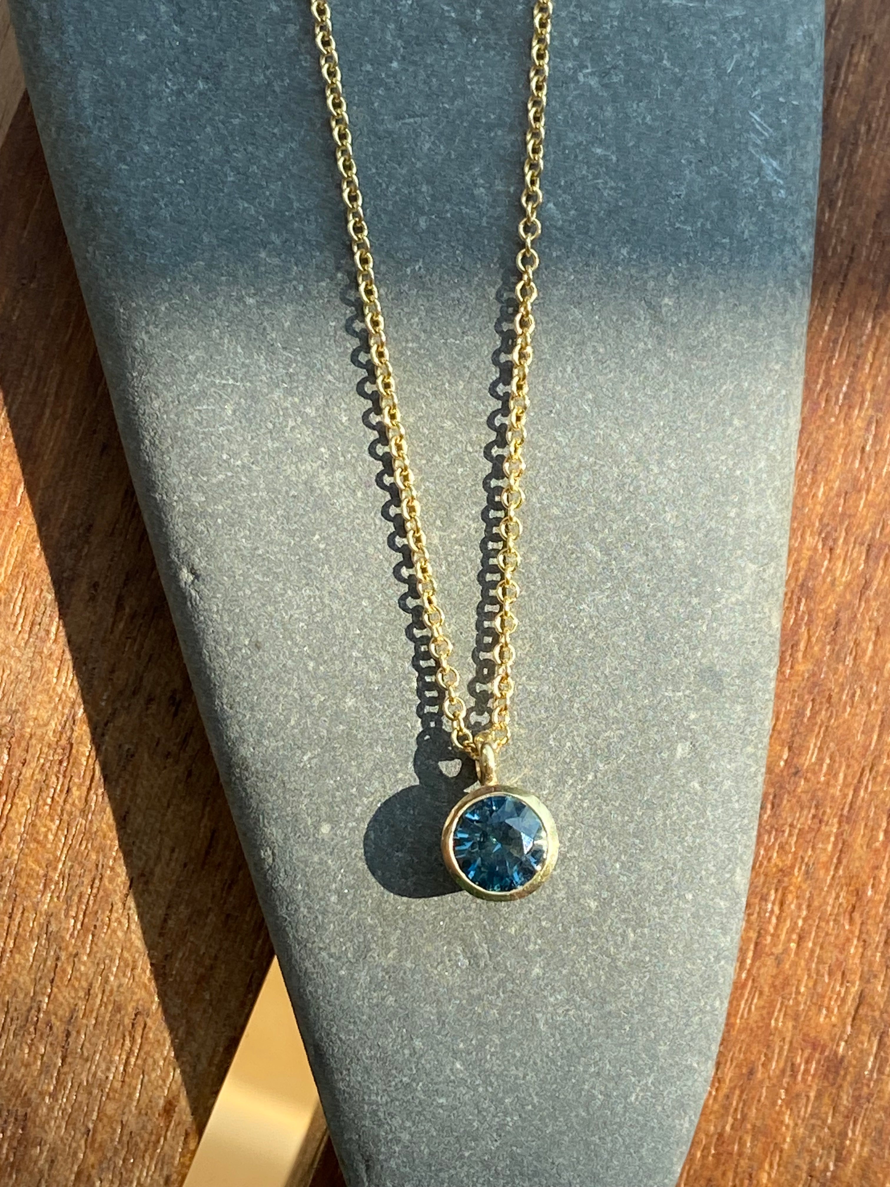 Folium Jewels- Candy Drop Necklace