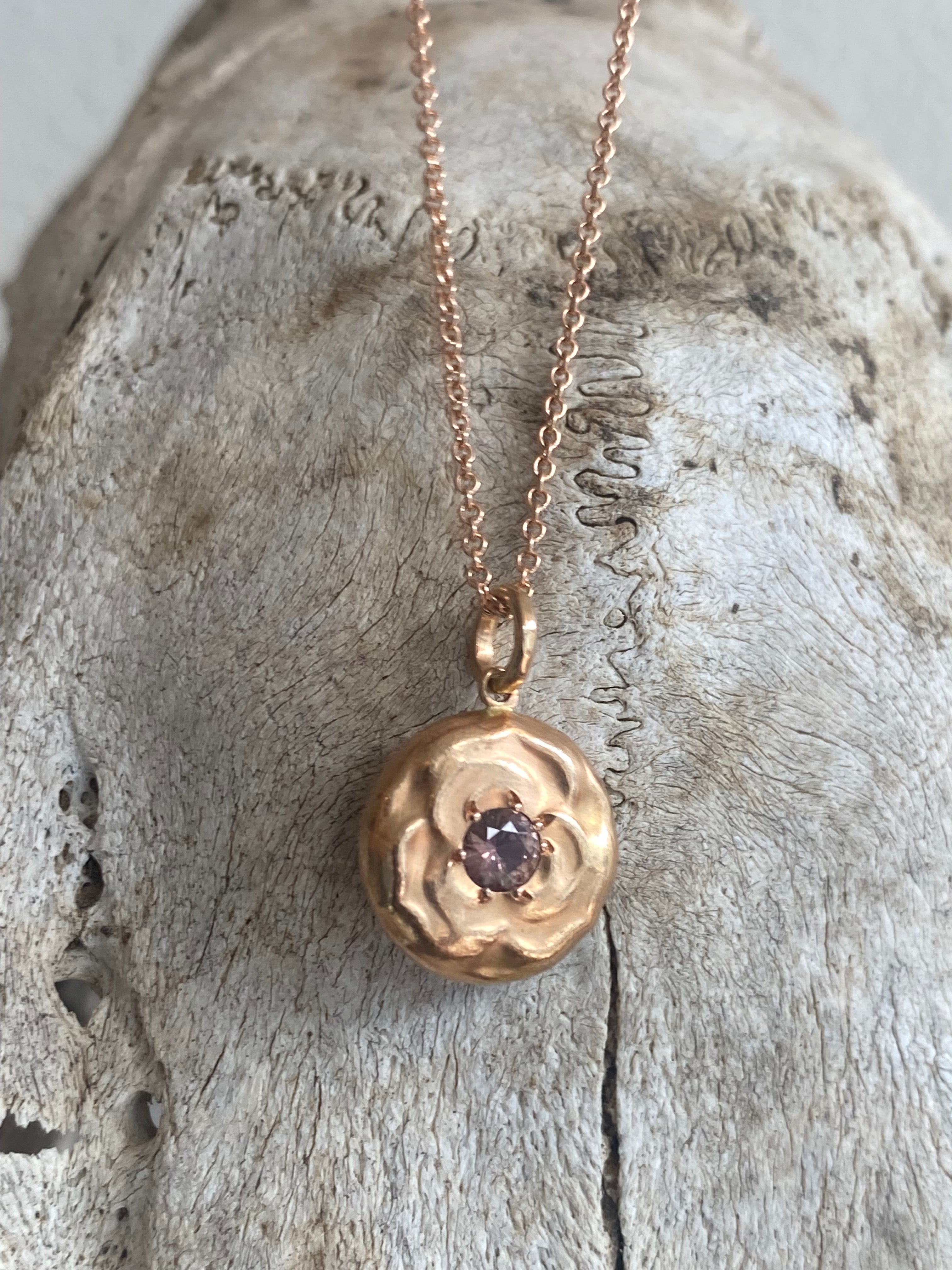 Folium Jewels- Blooming Rose Necklace