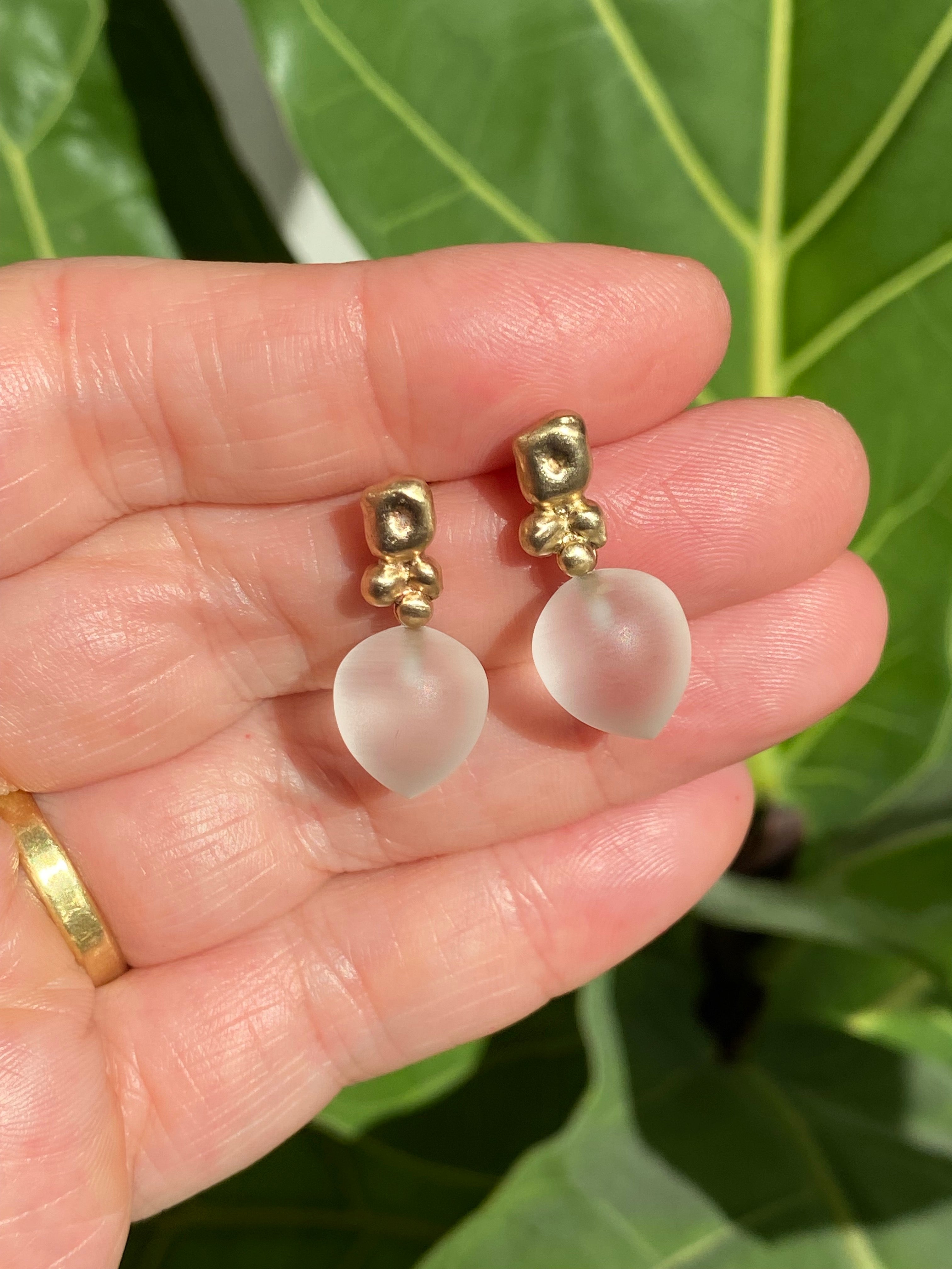 Julie Cohn- Petite Ore Crystal Earrings