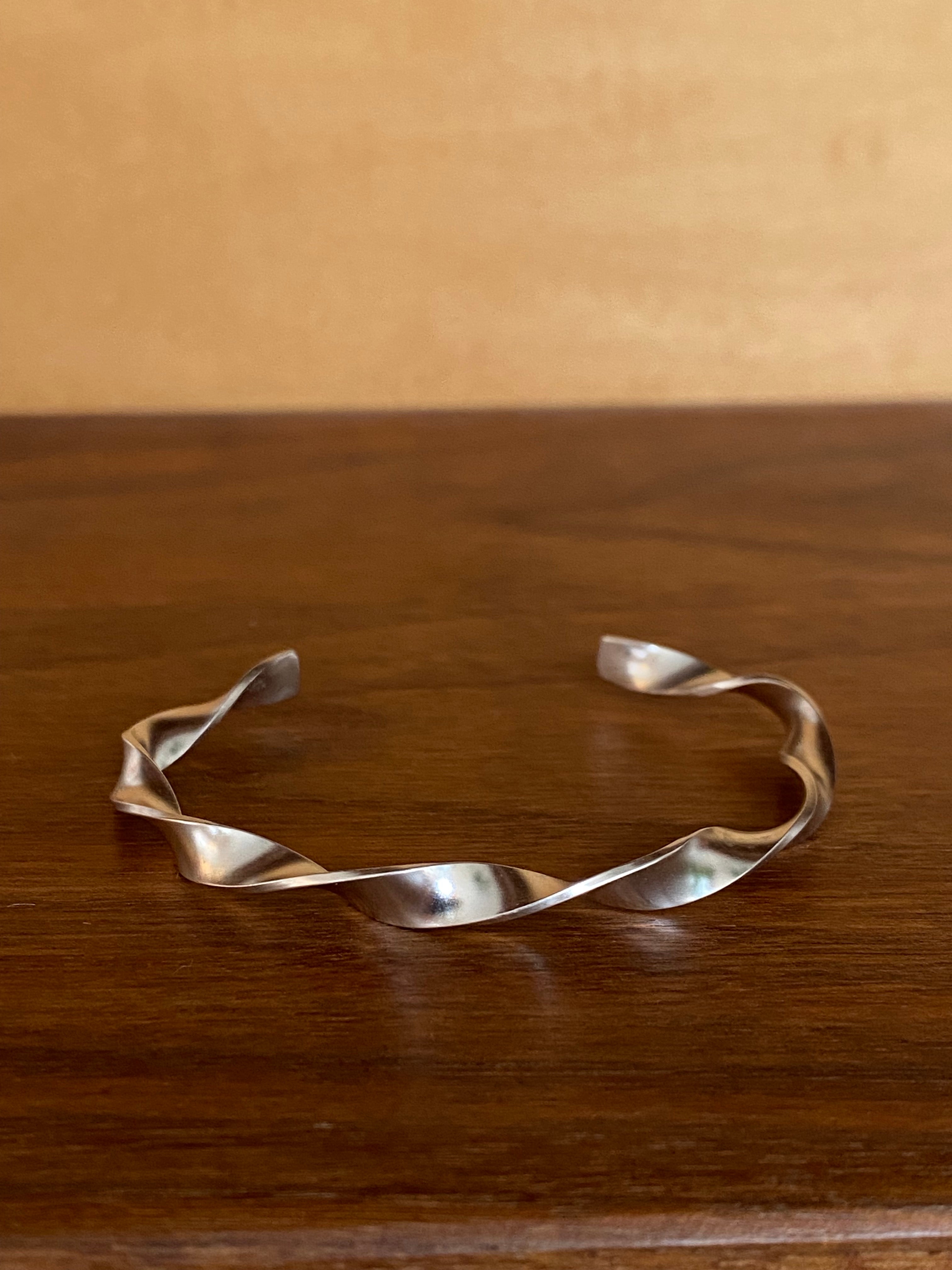 Karin Jacobson- Twist Bracelet