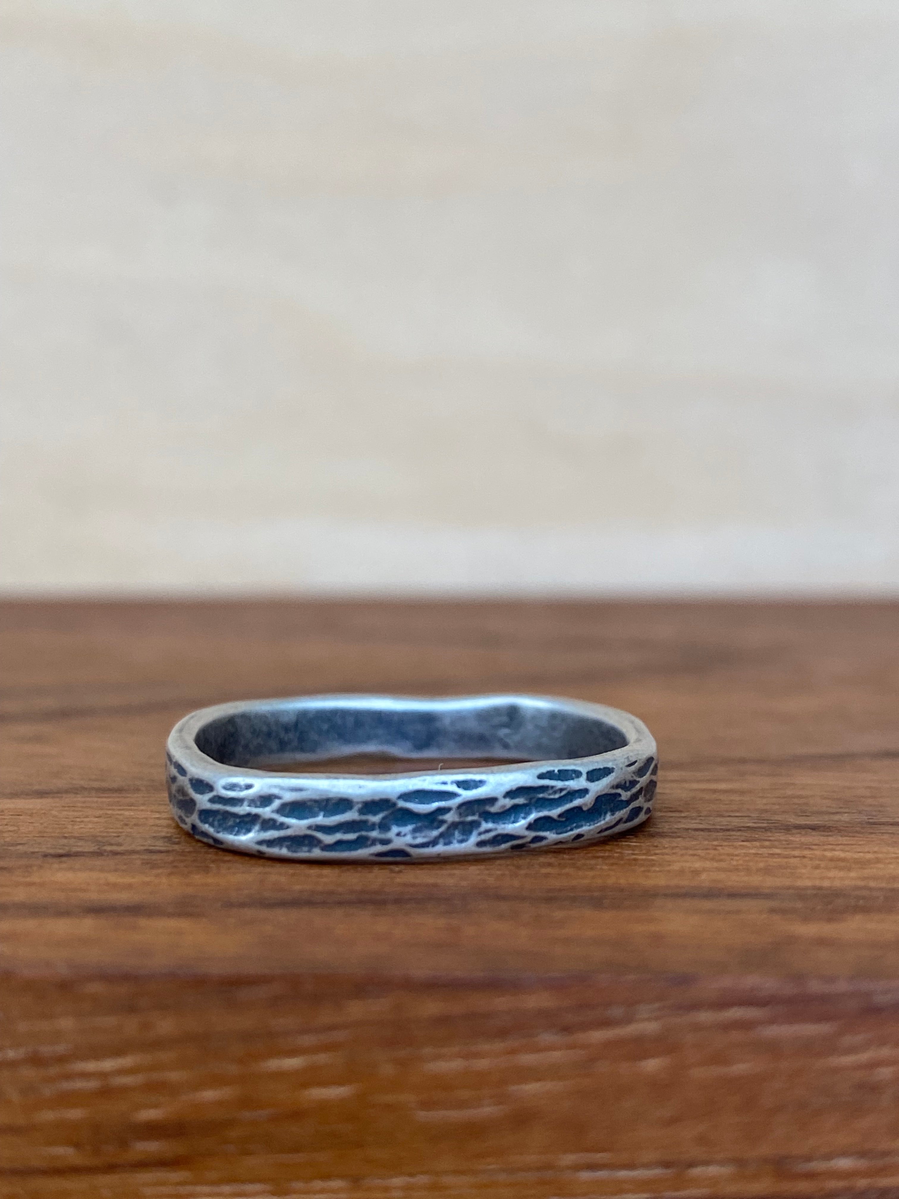 Betty Jäger- Hammered Square Band Rings