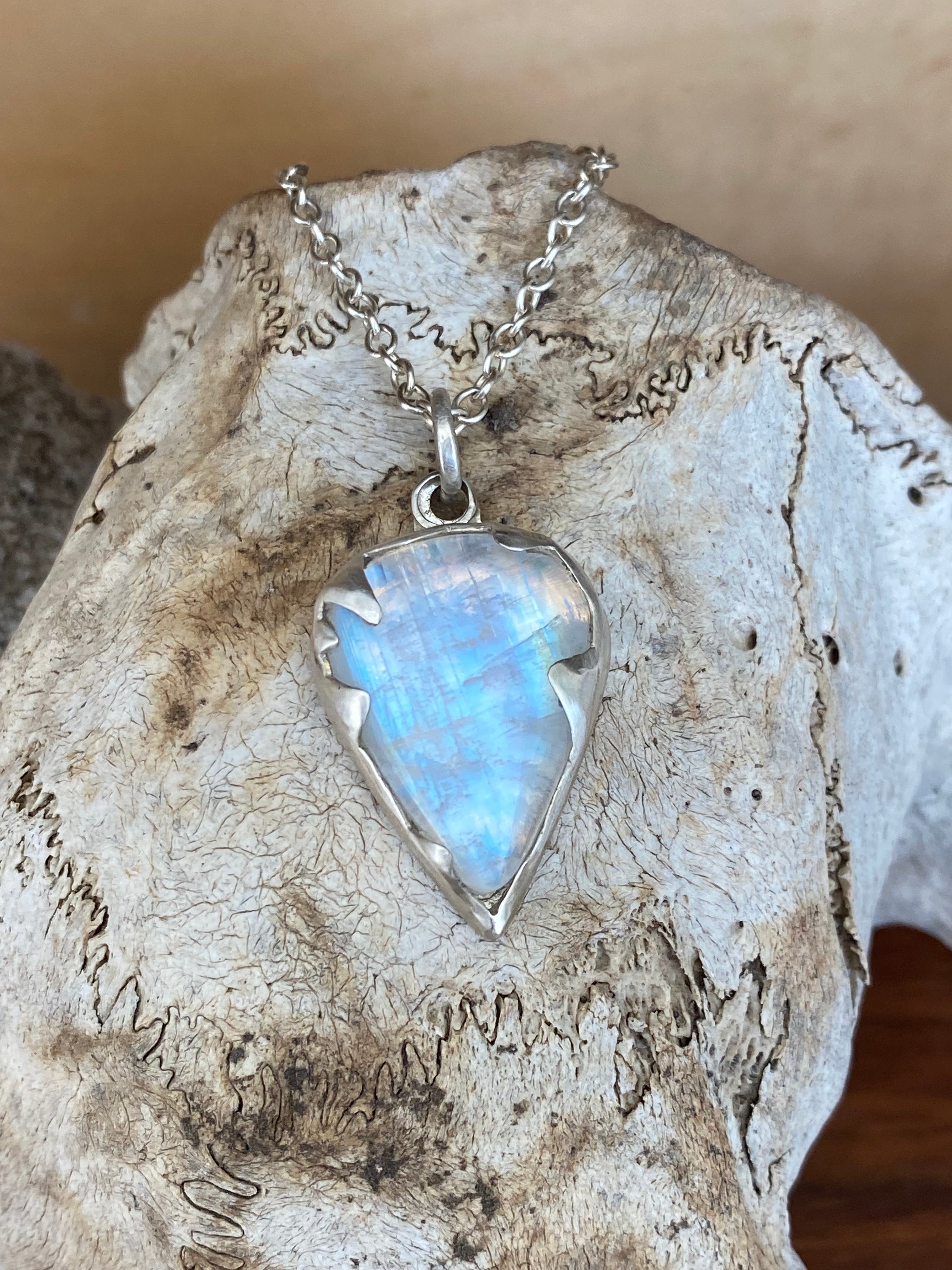 Betty Jäger- Moonstone Tear Drop Necklace with Talons