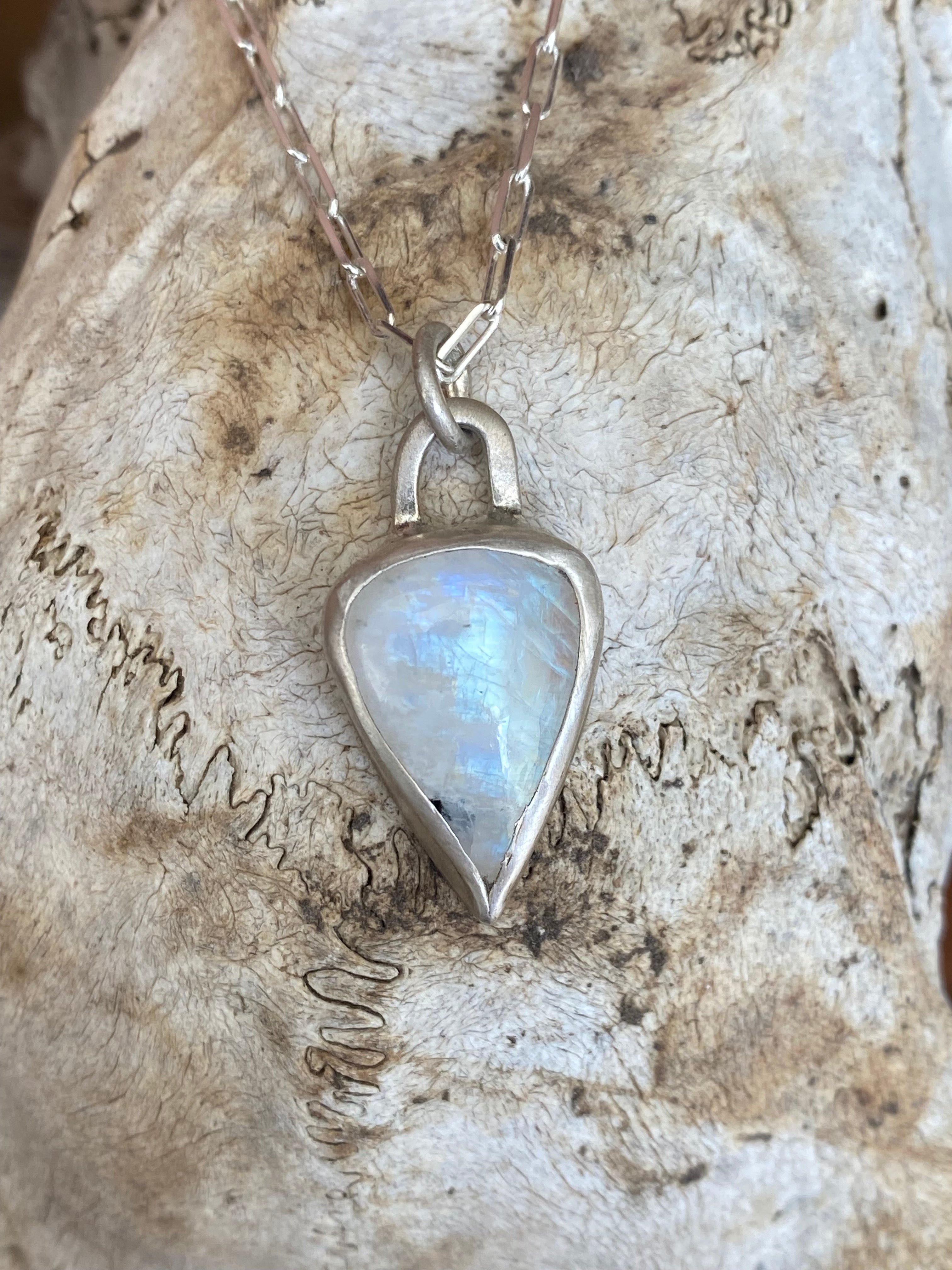 Betty Jäger- Tear Drop Moonstone Necklace
