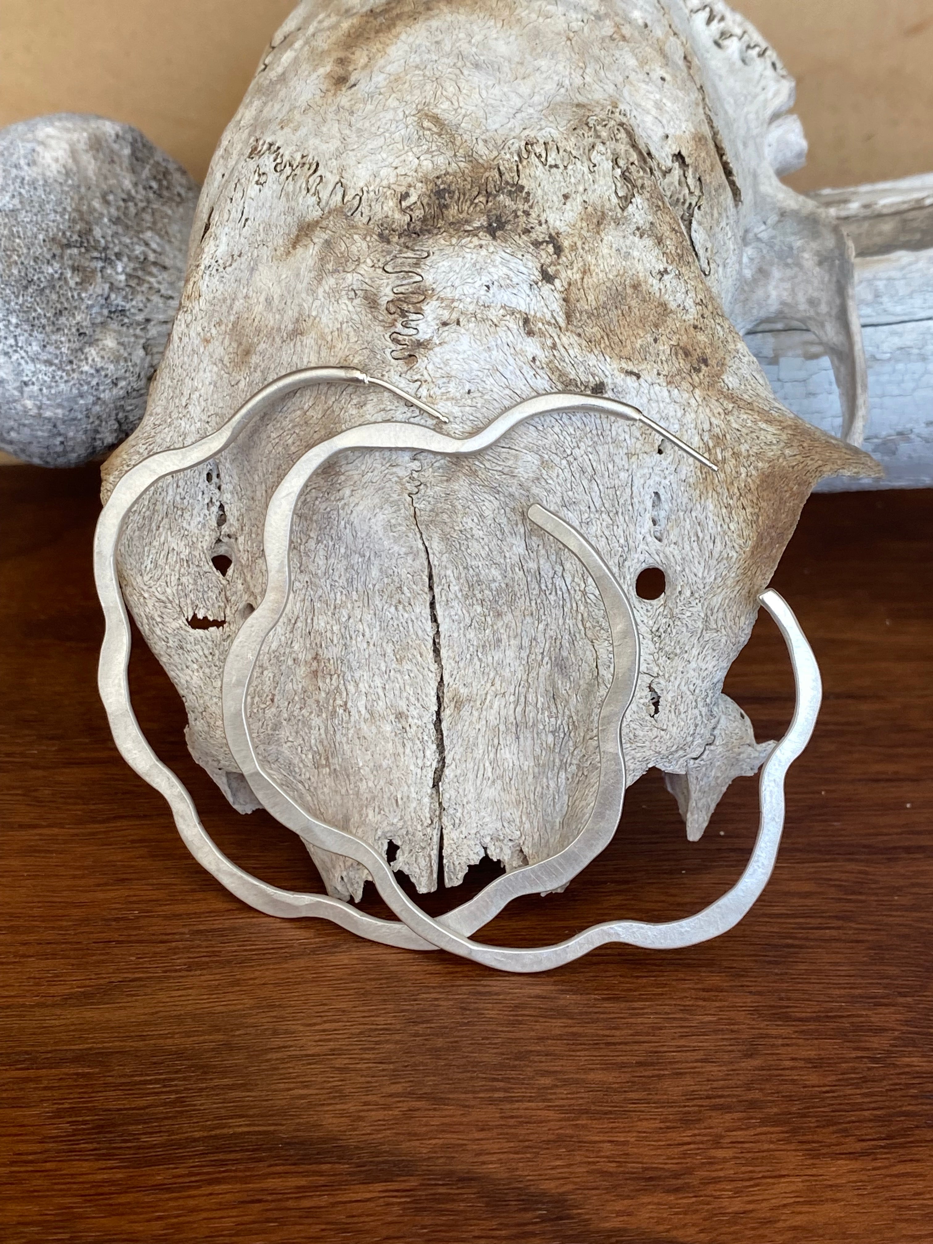 Betty Jäger- Cloud Hoop Earrings