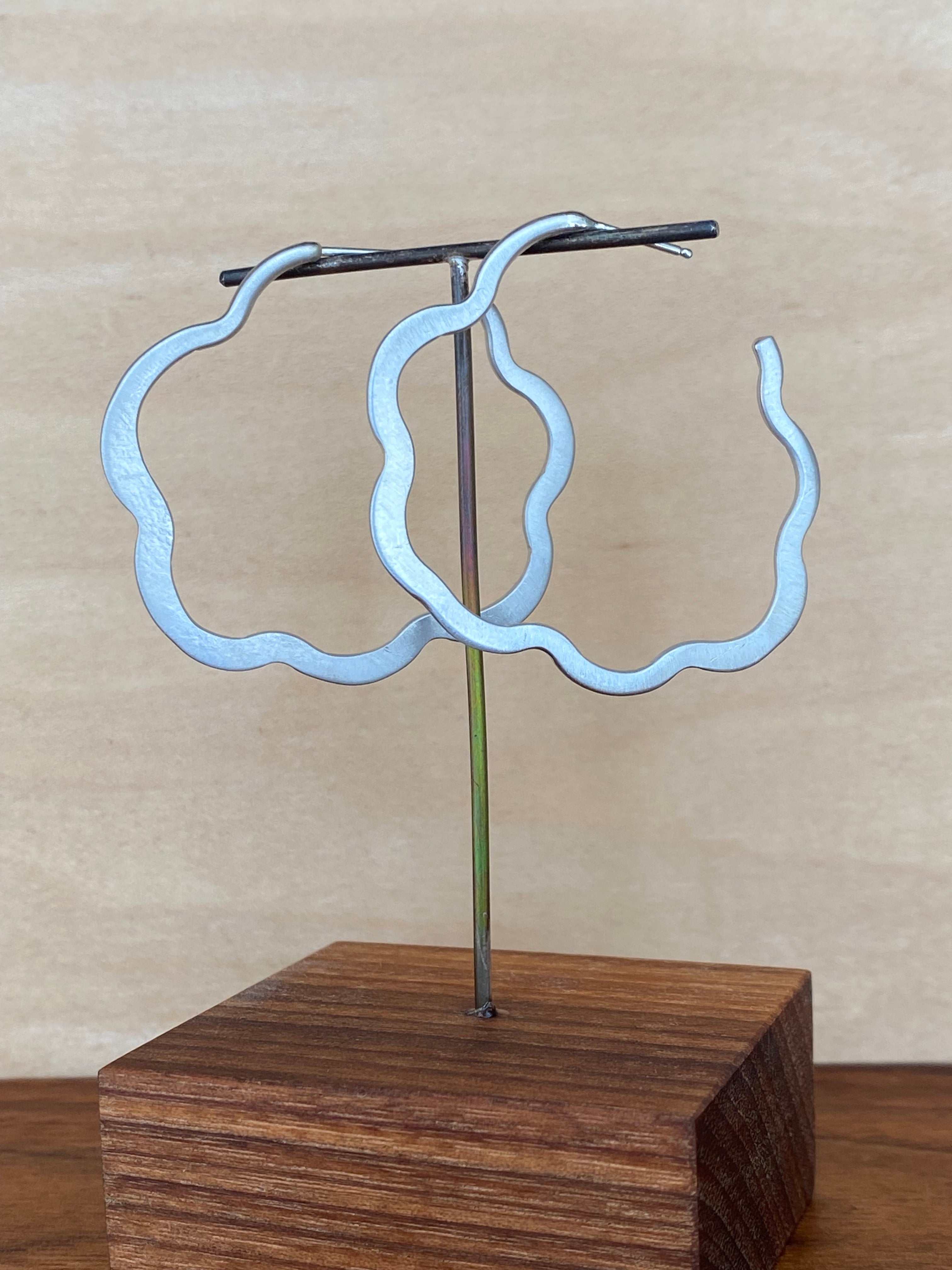 Betty Jäger- Cloud Hoop Earrings