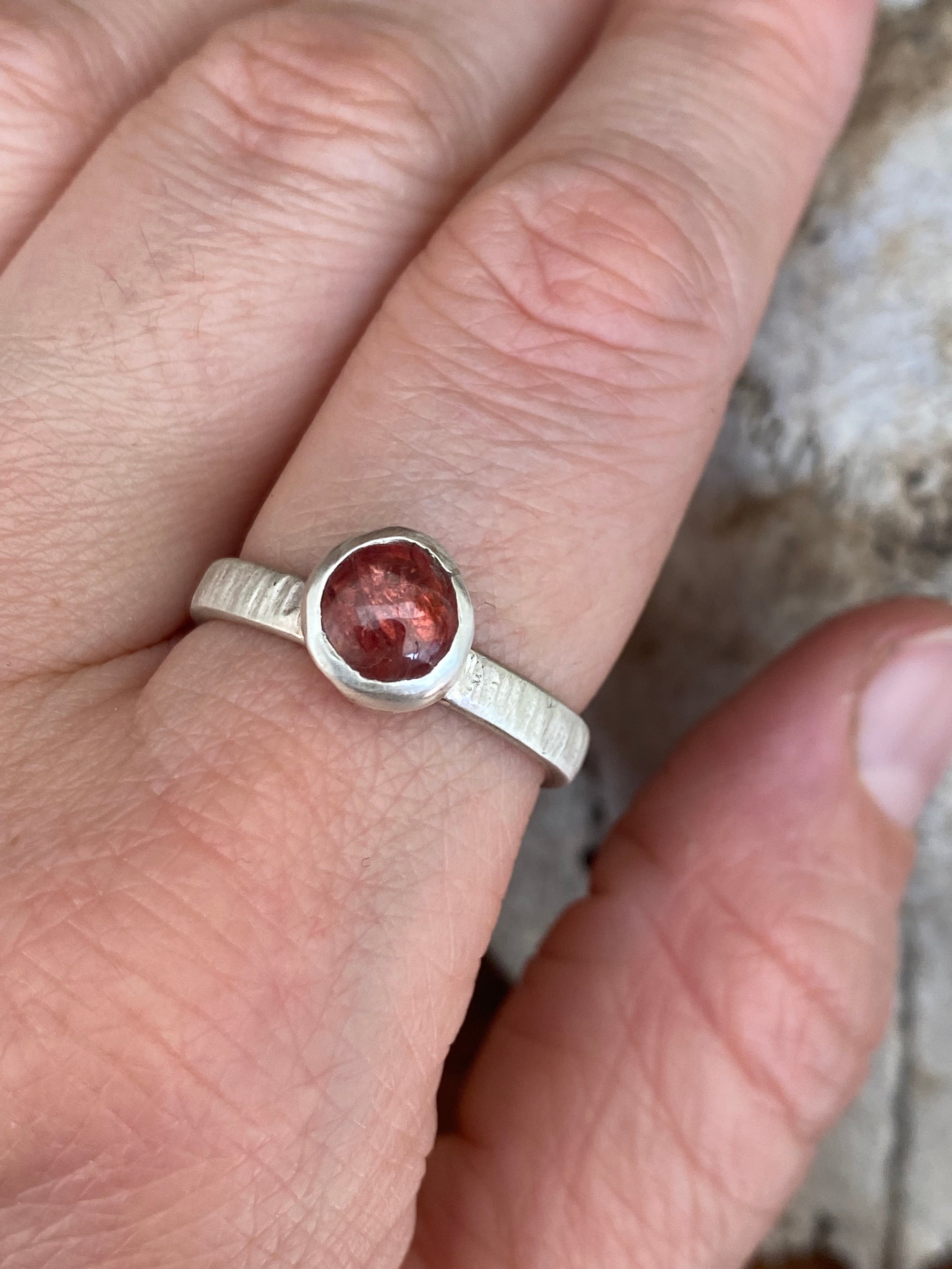 Betty Jäger- Orange Spinel Cabochon Ring