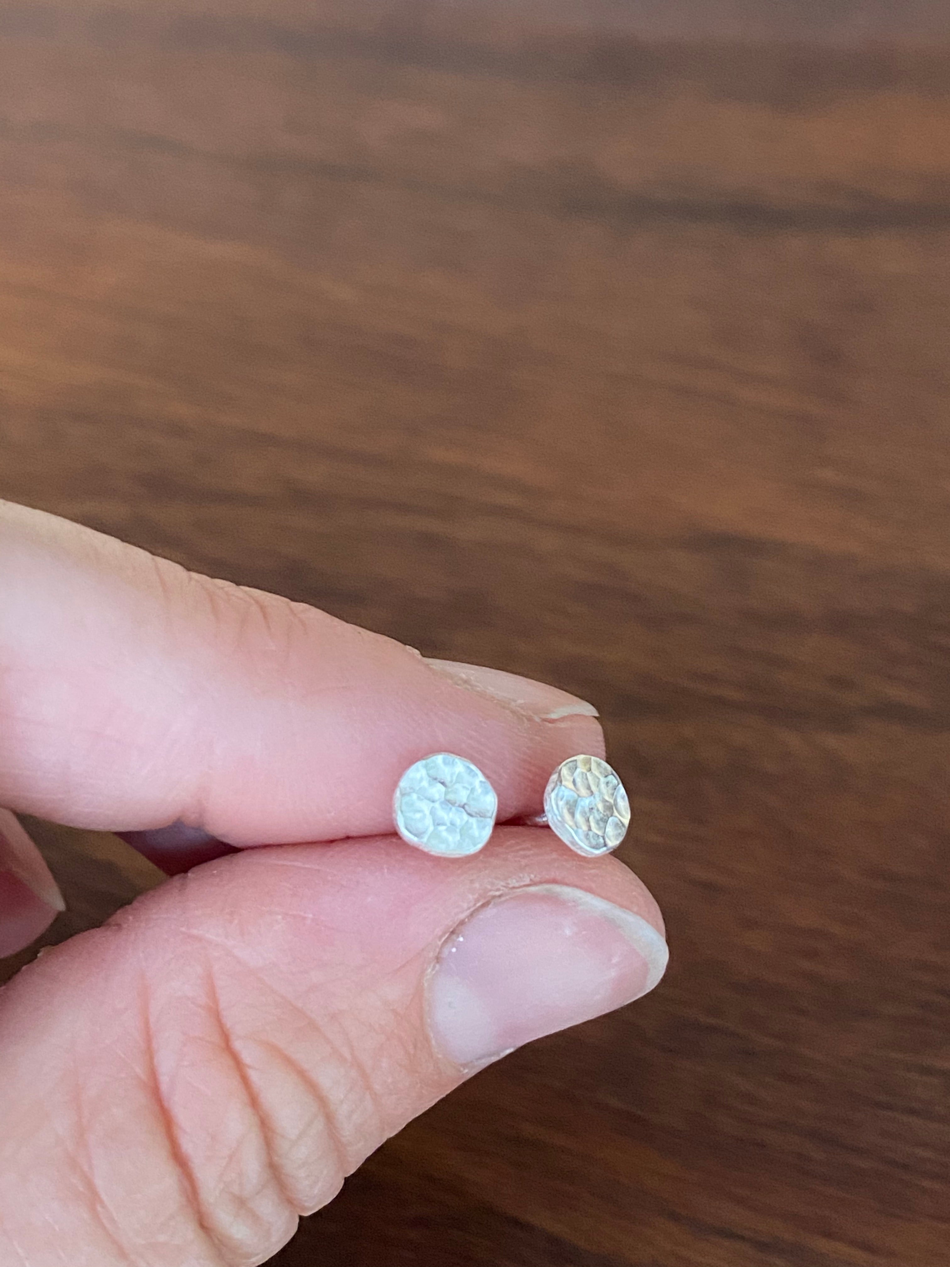 Siedra Loeffler- Platelet Stud Earring