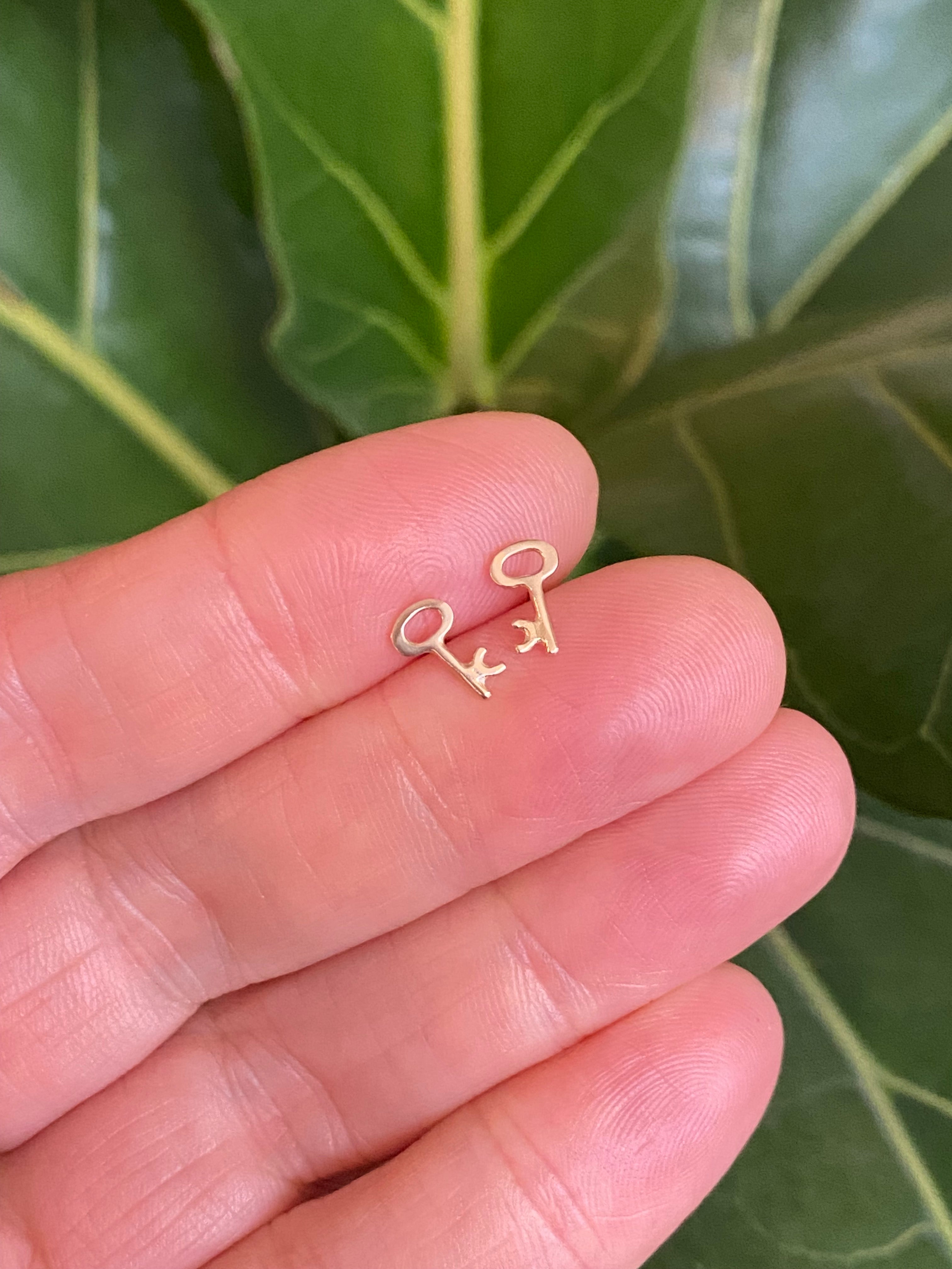 Luana Coonen- Tiny Key Stud Earring