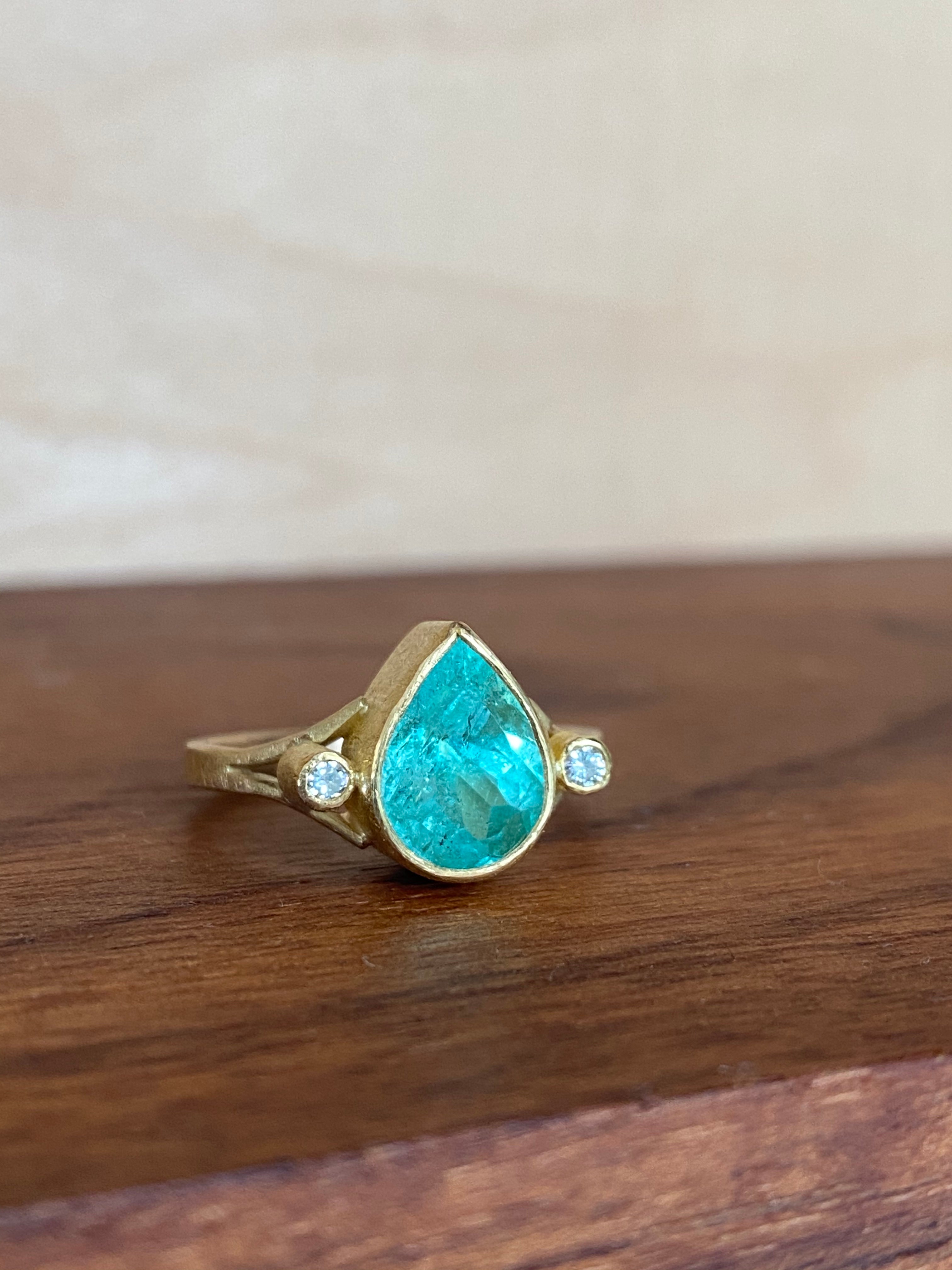 Siedra Loeffler- Emerald Seaside Ring with Diamonds