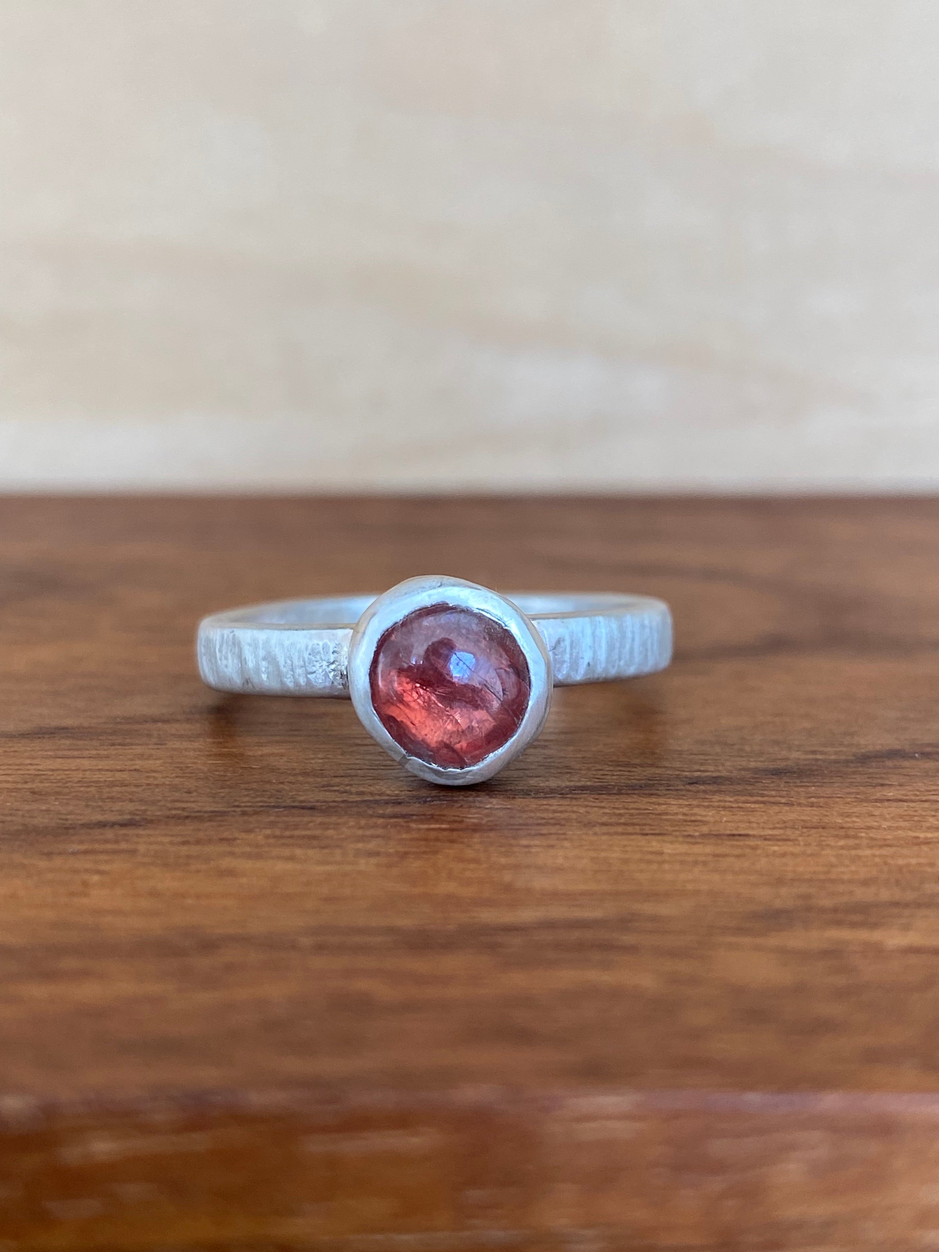 Betty Jäger- Orange Spinel Cabochon Ring